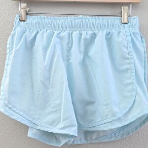 1/4 NIKE TEMPO DRI FIT RUNNING SHORTS